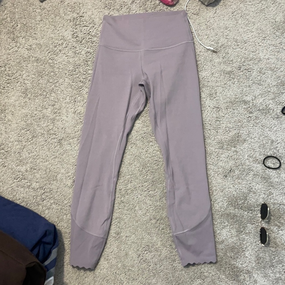 Lululemon Scalloped Aligns